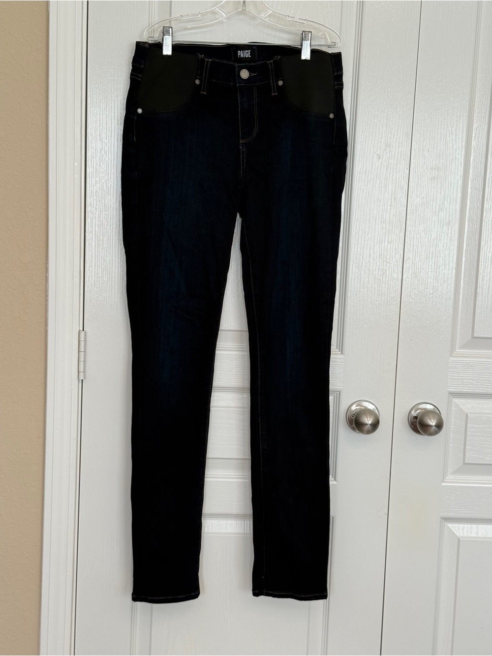 Paige Maternity Skyline Skinny Jeans in Dark Wash - Picture 3 of 6